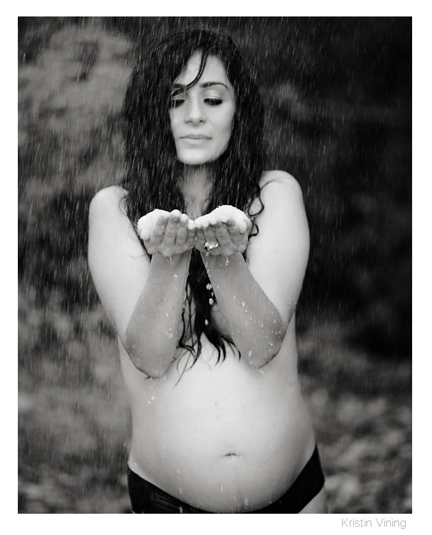Black and white prenatal _Kristin Vining Photography_00003