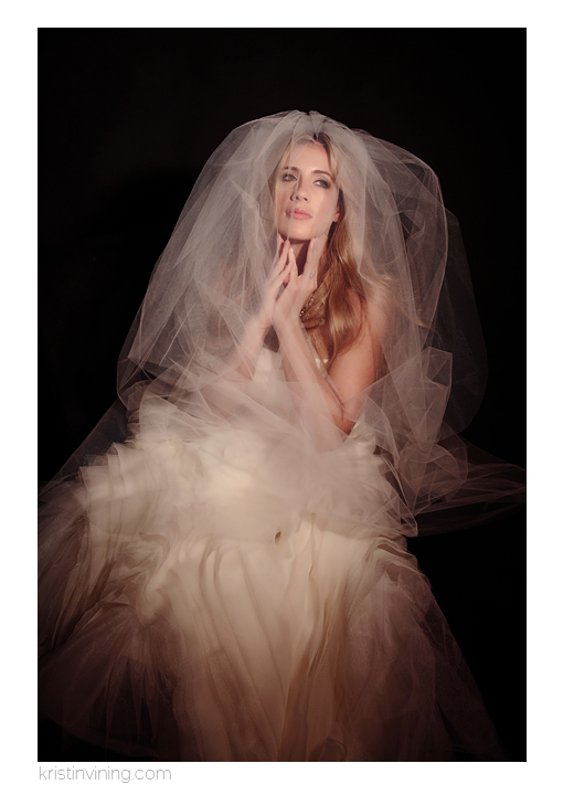Fashion bride in studio_Kristin Vining Photography_00001