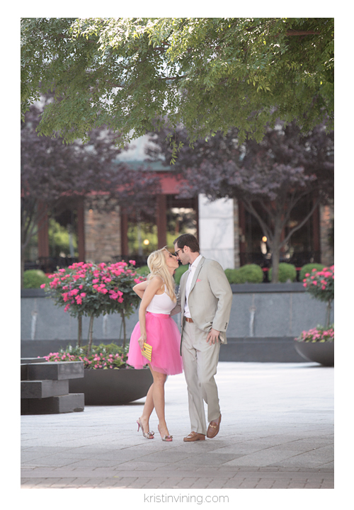 City inspired engagement photos_Kristin Vining Photography_00006